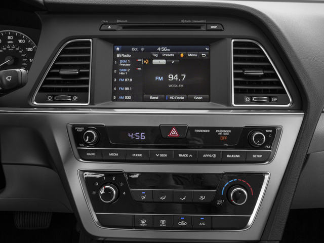 Used 2016 Blue Hyundai SE image 10