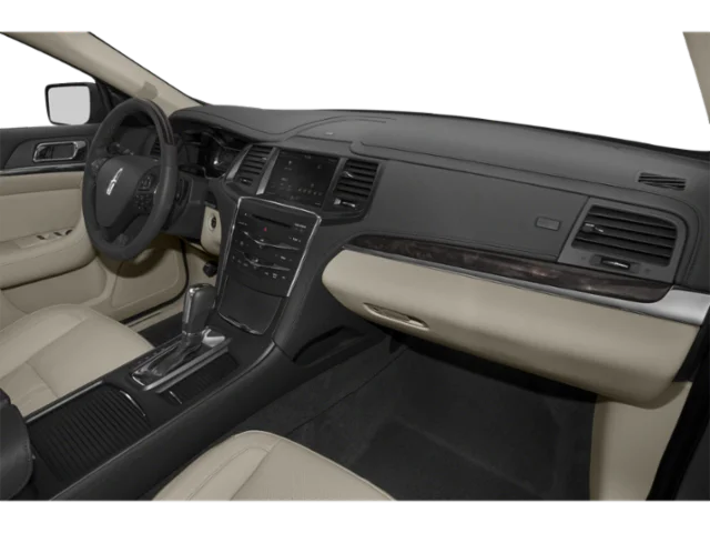 Used 2015  Lincoln base image 18
