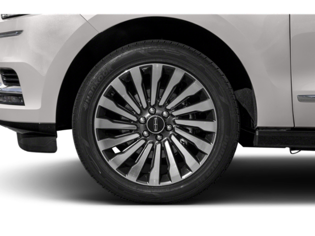 Used 2018 Black Velvet Lincoln Reserve image 8