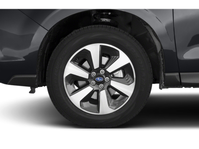 Used 2018 Silver Subaru 2.5i Premium image 17