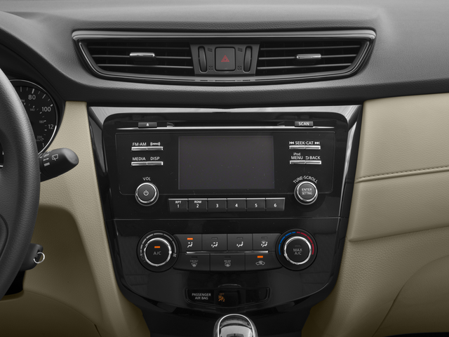 Used 2018 Gray Nissan S image 7