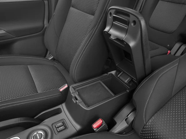 Used 2016 Black Mitsubishi ES image 12