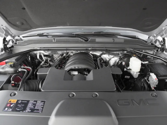 Used 2016 White GMC Denali image 12