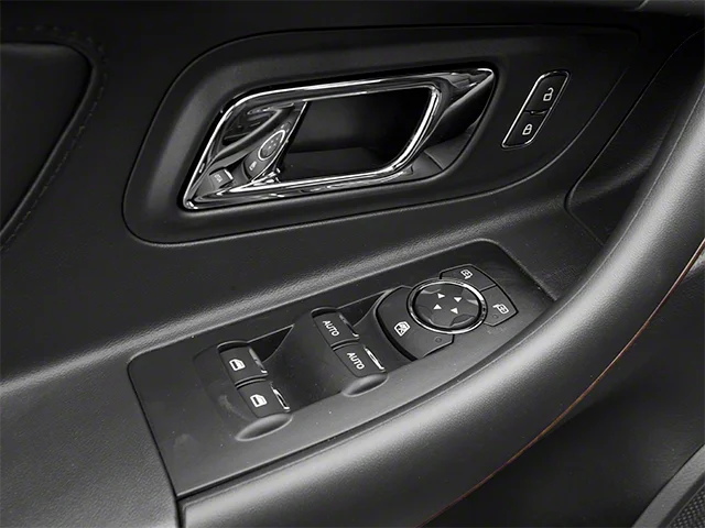 Used 2013  Ford SE image 19