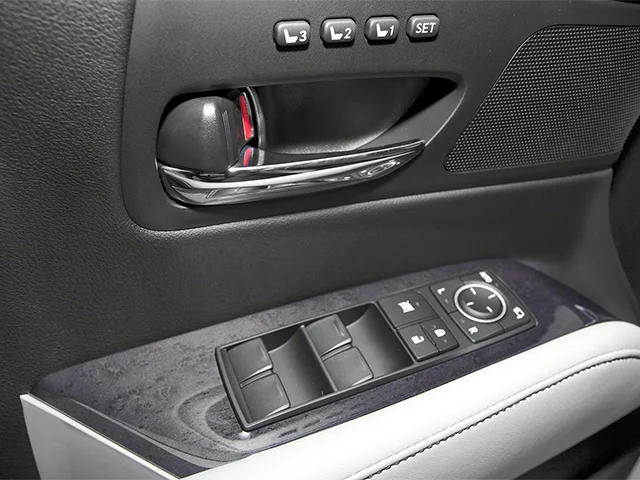 Used 2014 Silver Lining Metallic Lexus 350 image 19