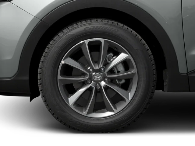 Used 2017 Silver Hyundai SE image 11
