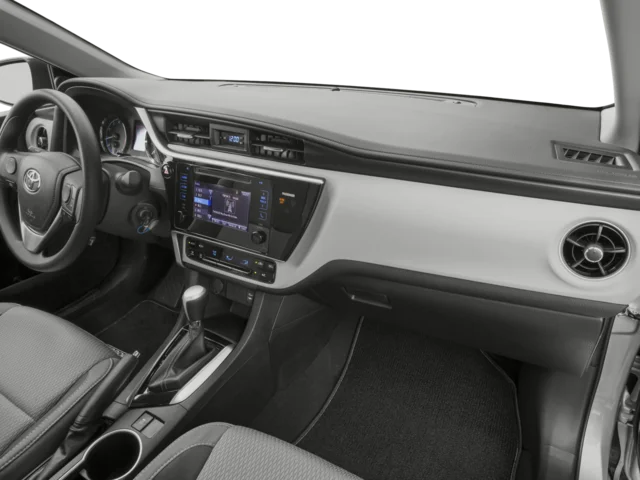 Used 2017 Silver Toyota LE image 19