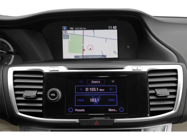 Used 2013 Black Honda Touring image 20