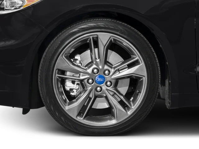 Used 2017 Gray Ford Sport image 8