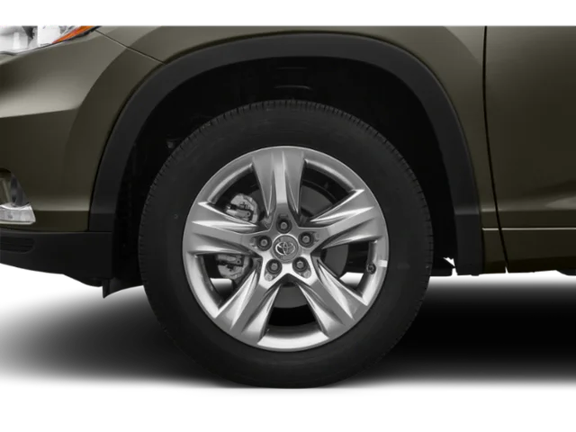 Used 2014 Silver Sky Metallic Toyota Limited image 8
