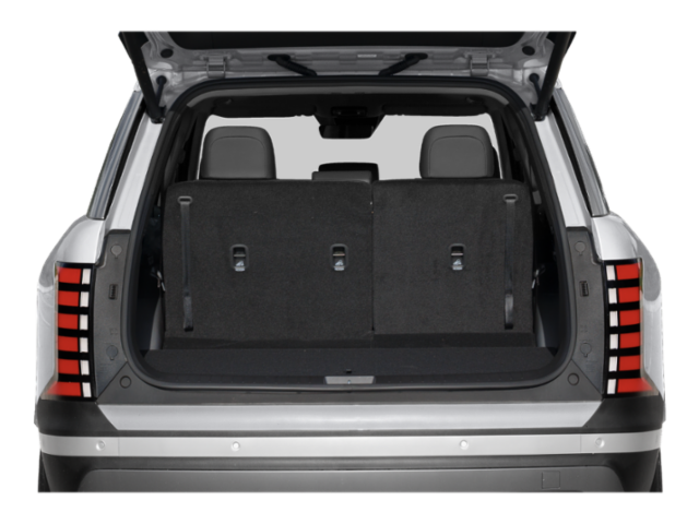 New 2026 White Hyundai SEL Premium FWD image 8