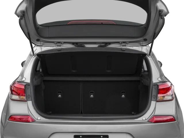 Used 2018 White Hyundai Base image 8