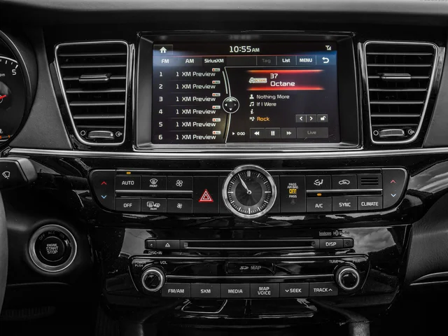 Used 2016 Black Kia Luxury image 16