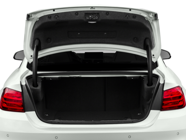 Used 2016 Alpine White BMW  image 10