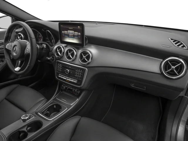 Used 2018 White Mercedes-Benz GLA 250 image 17