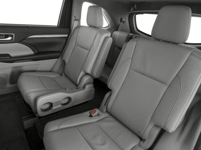 Used 2016 White Toyota XLE V6 image 11