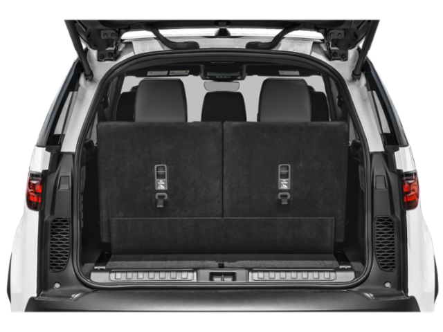 Used 2025 White Land Rover S image 8