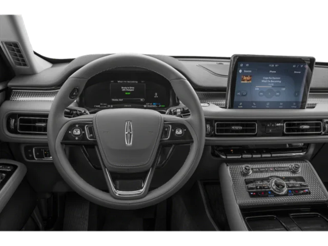 Used 2020 Black Lincoln Grand Touring image 4