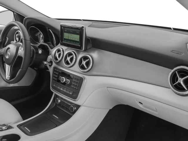Used 2017 Cirrus White Mercedes-Benz GLA 250 image 25
