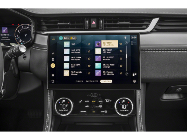 2025 Jaguar F-PACE R-Dynamic S - Photo 7
