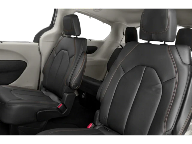 Used 2019 White Chrysler Limited image 19