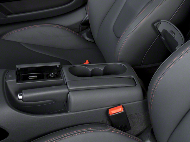 Used 2010  Audi 5.2L image 17