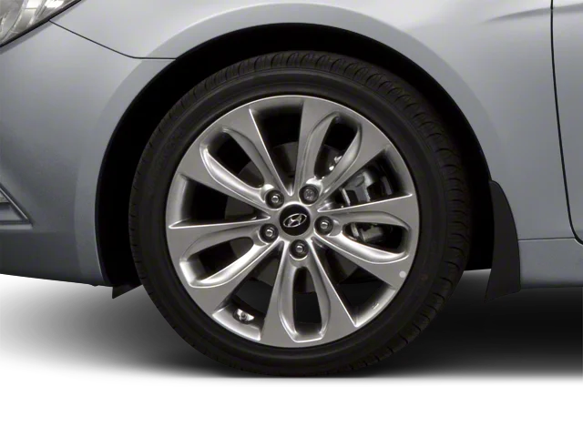 Used 2013 Gray Hyundai SE image 9