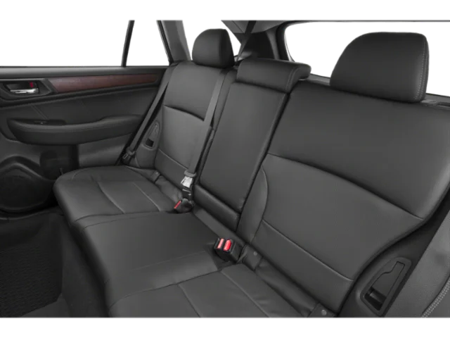 Used 2018 Silver Subaru 2.5i image 11