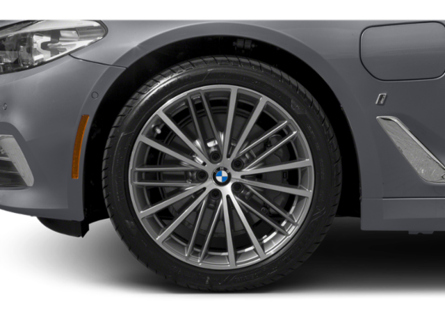 Used 2019 Alpine White BMW 530e iPerformance image 9