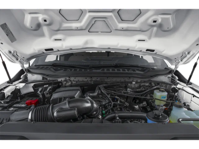 New 2026 Oxford White Ford XLT image 9
