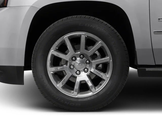 Used 2018 Silver GMC Denali image 16