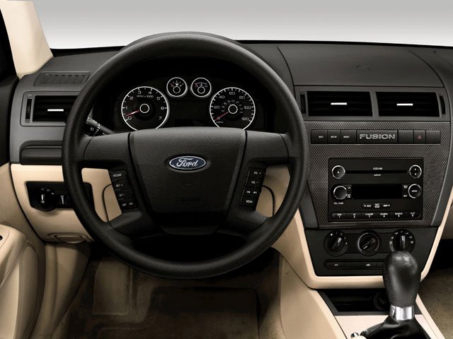 Used 2009 Sport Blue Clearcoat Metallic Ford SE image 4