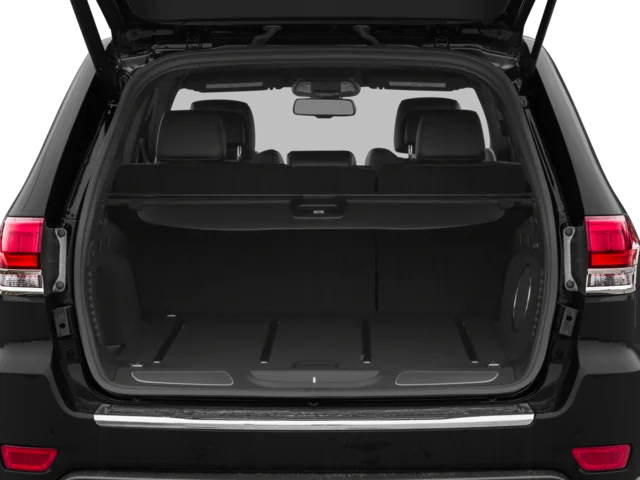 Used 2015 White/off-white Jeep Laredo image 9