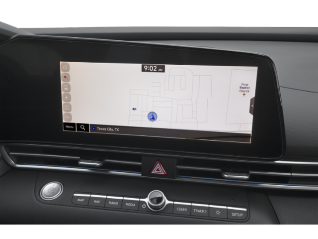 Used 2025 White Hyundai SEL Convenience image 13
