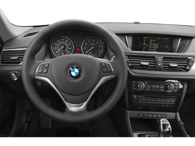 Used 2015 White BMW sDrive28i image 4