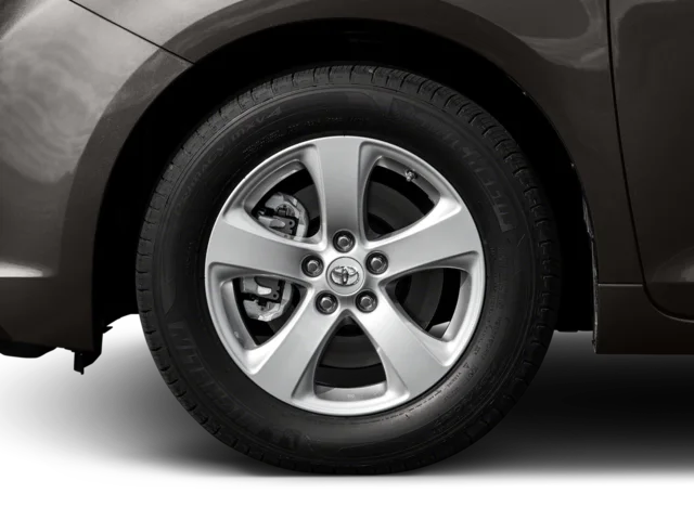 Used 2016 Gray Toyota LE image 11