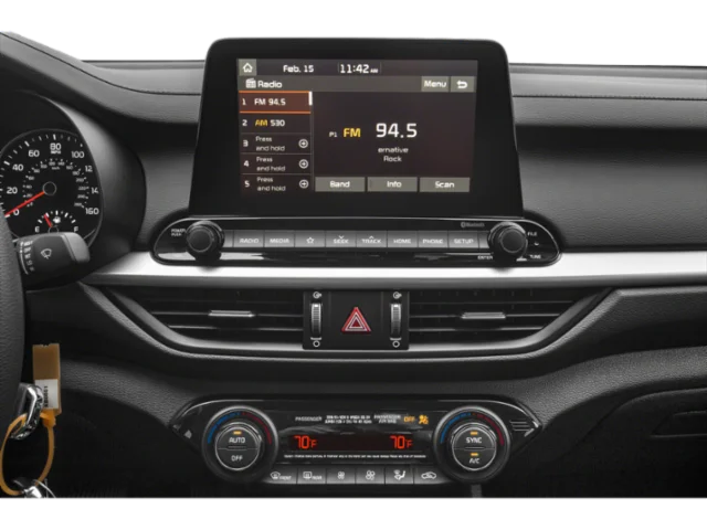 Used 2021 Silver Kia LXS image 12