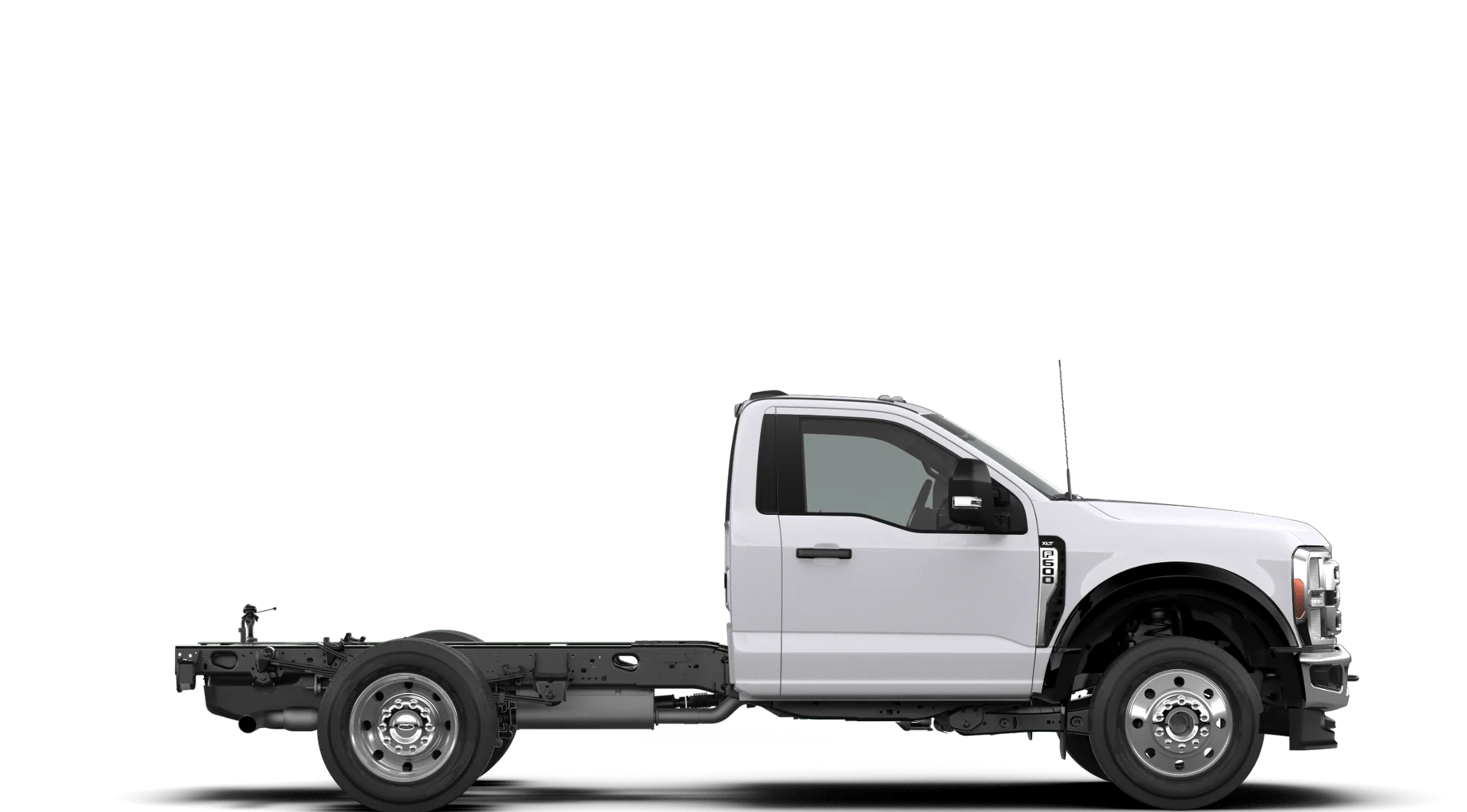 New 2026 Oxford White Ford F-600® XLT image 27