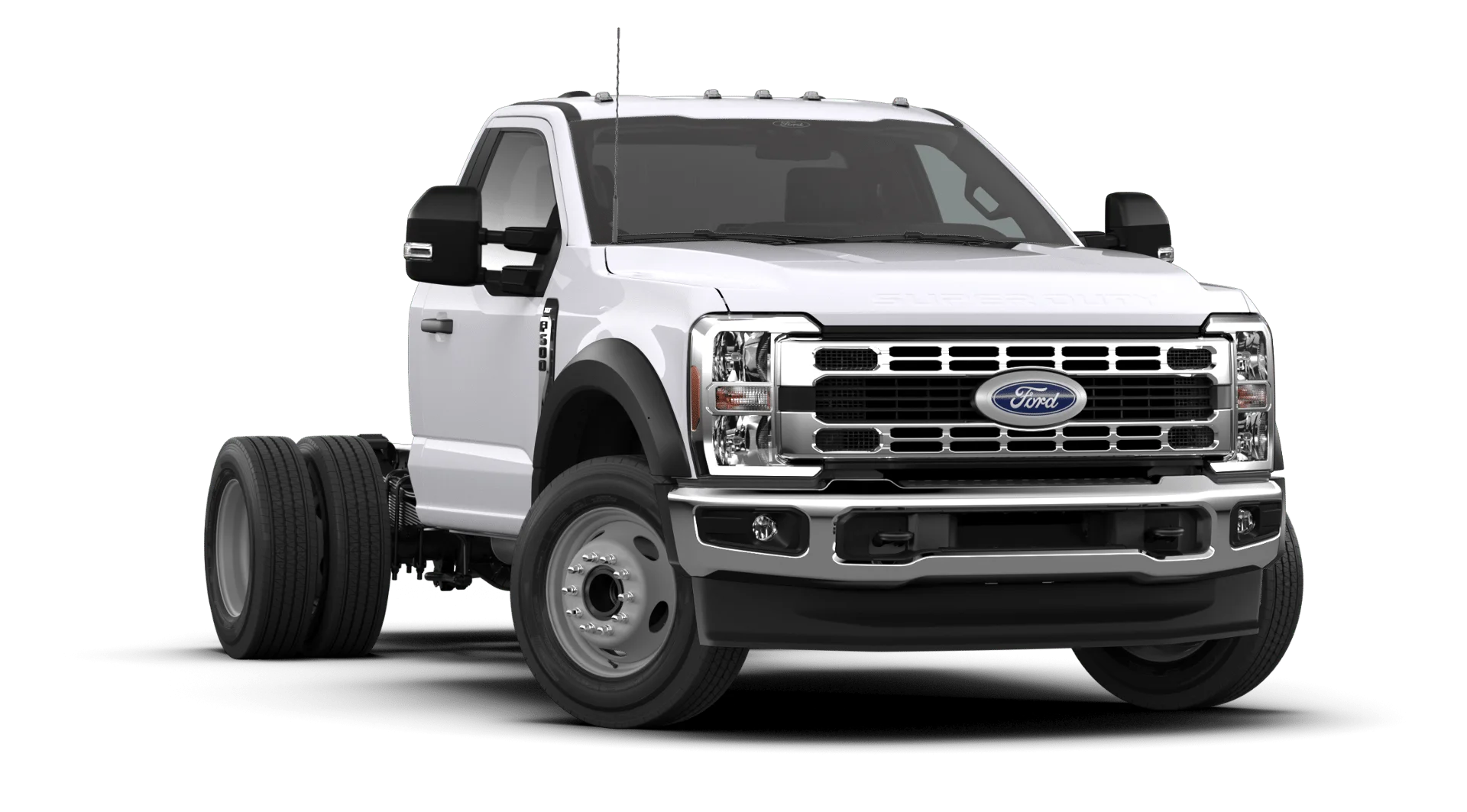 New 2026 Oxford White Ford F-600® XLT image 4